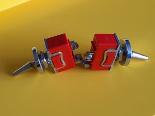 Dos interruptores de 10A 250V vintage