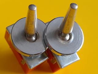 Dos interruptores de 10A 250V vintage