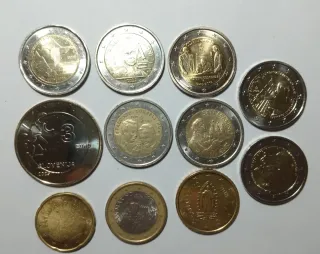 Lotto 11 monete Euro varie tipologie