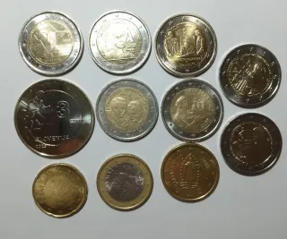 Lotto 11 monete Euro varie tipologie