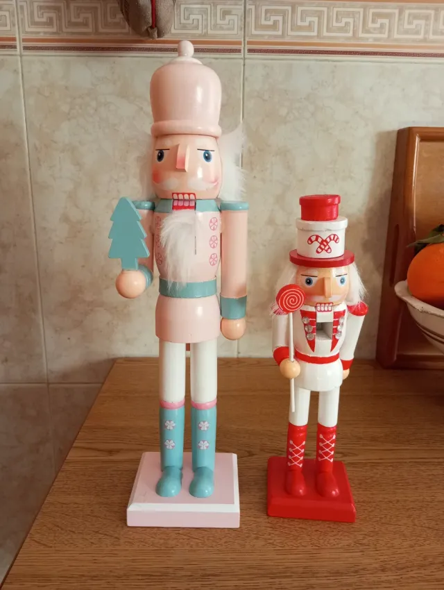 Set di 2 schiaccianoci decorativi