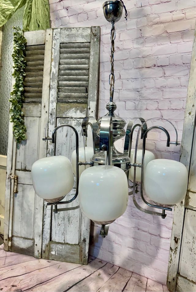 Lampada da soffitto stile Space Age