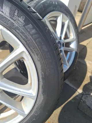 Ruedas Michelin 205/55 R16 con llantas