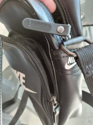 Bandolera Nike Negra
