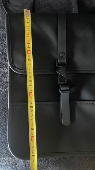 Mochila negra para paseo