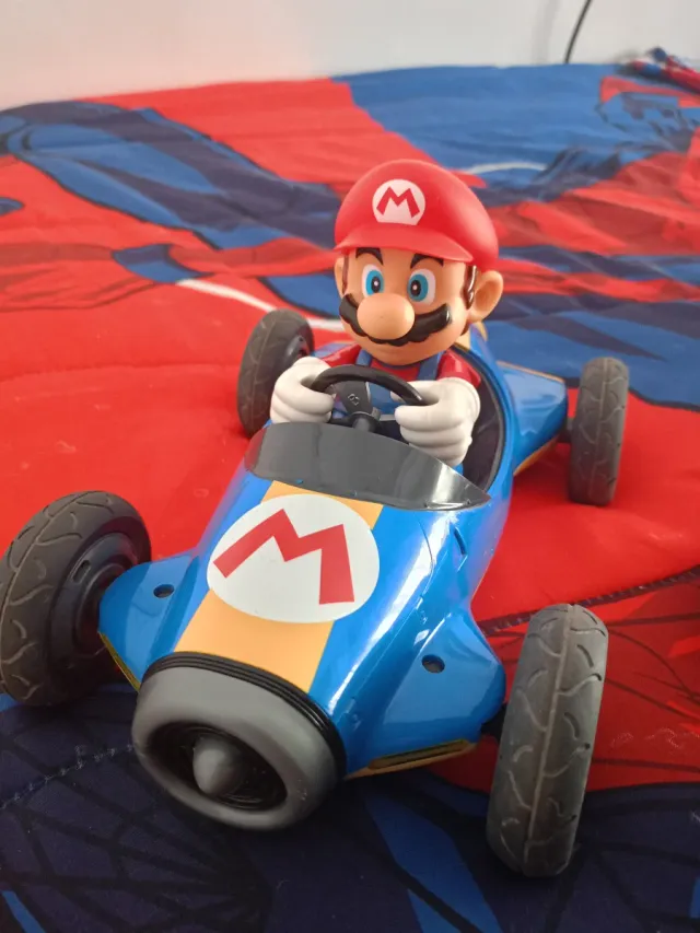 Coche teledirigido Mario Kart Carrera RC