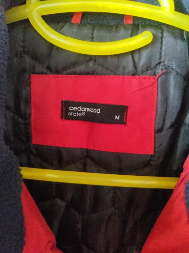 Abrigo rojo talla M/L