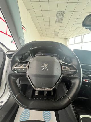 Peugeot 2008 2021