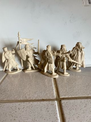 SOLDATINI CHINTOYS CROCIATI E TEMPLARI. 10 FIGURE