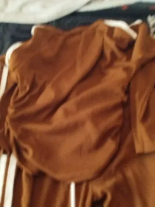 Conjunto chándal mujer marrón