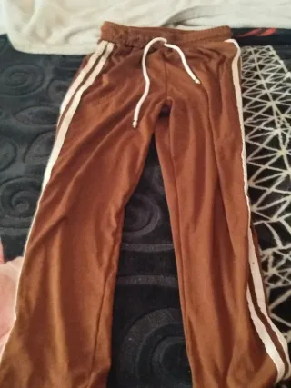 Conjunto chándal mujer marrón