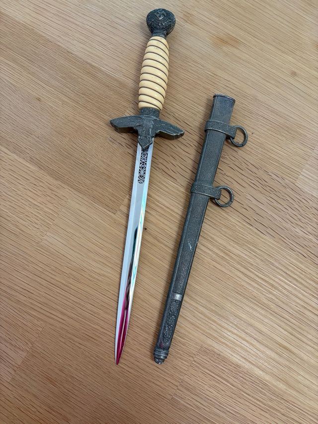 Daga Medievale Decorativa