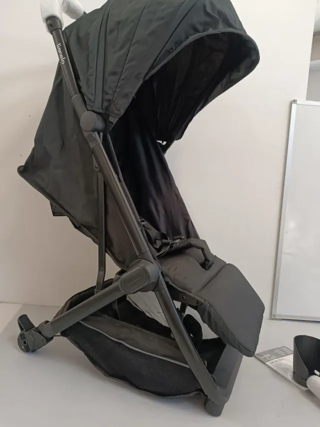 Carrito de bebé Lionelo Negro W32Y2457