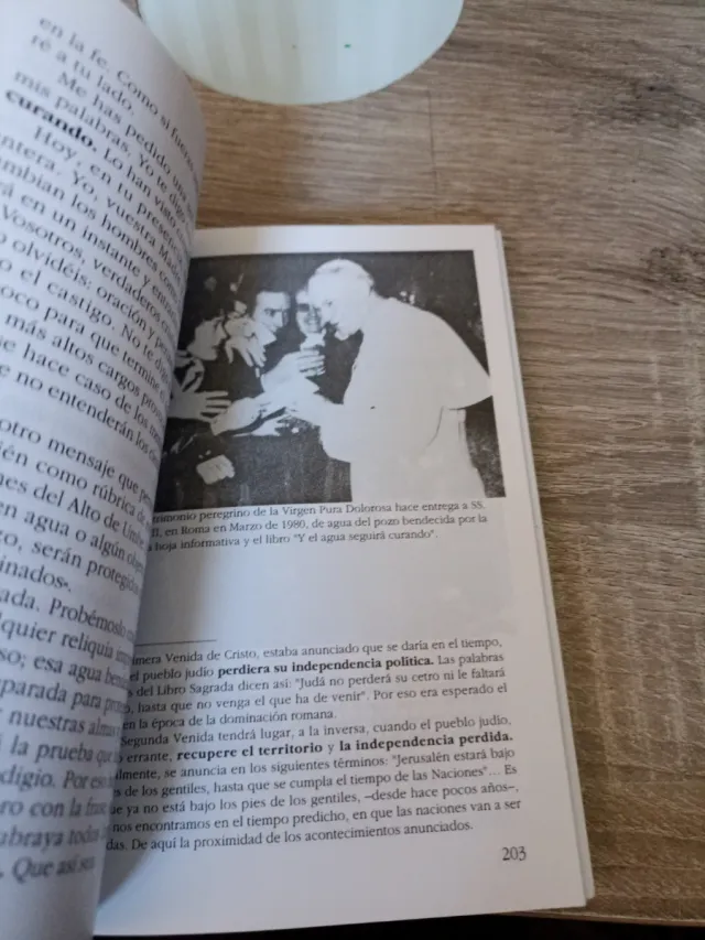 Y el agua seguirá curando ... apariciones de la...