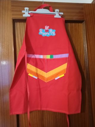 Delantal hecho a mano con diaeño de Coca-Cola