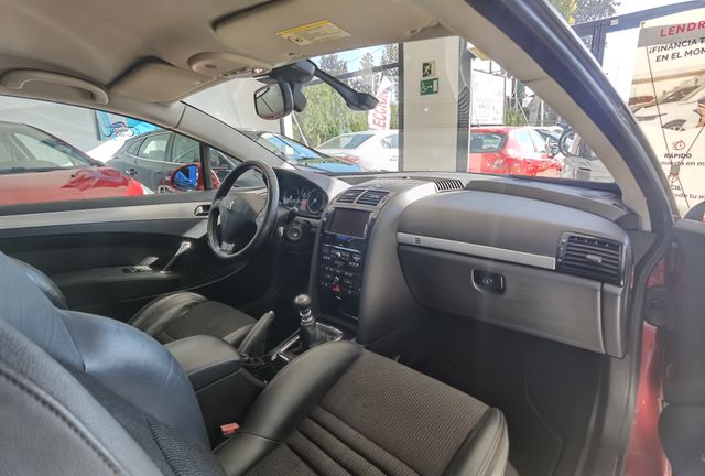 Peugeot 407 Coupe - Etiqueta B