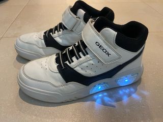 Botas Geox con luces LED