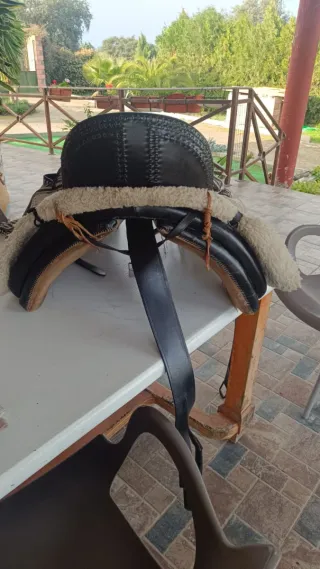 Montura Vaquera de Cuero Negra