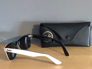 Gafas de sol Ray-Ban blancas y negras