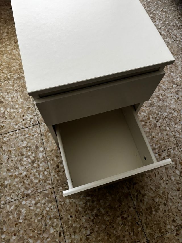 Comodino Ikea Oslo bianco