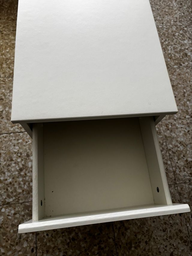 Comodino Ikea Oslo bianco