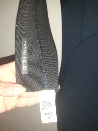 Traje de neopreno Alder junior azul y negro