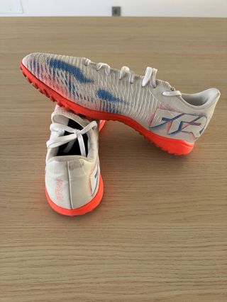 Botas de futbol TF cesped artificial