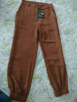 Pantaloni Epphimera marroni eleganti
