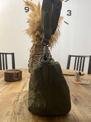 Bolso Desigual verde acolchado