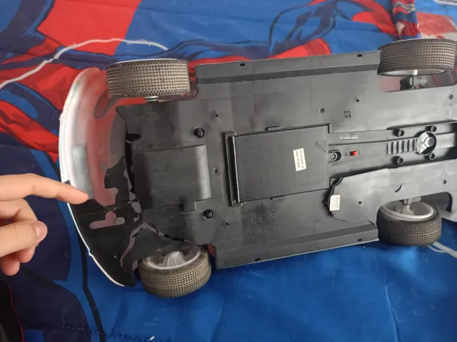 Coche radiocontrol Ninco 2.4 GHz