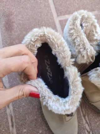 Botas de piel con pelo beige