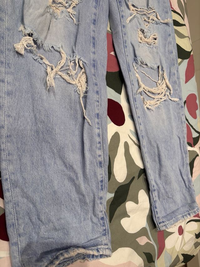 Tejano estilo Mom roto