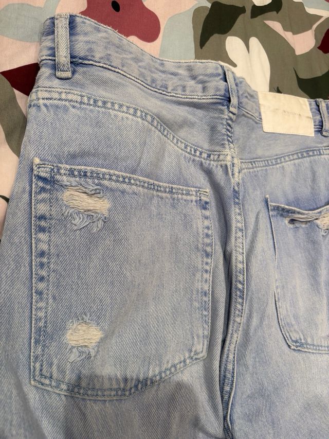 Tejano estilo Mom roto