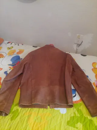 Chaqueta de cuero marrón como nuevo sólo en perso