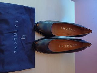 Zapatos de tacón negros Latouche moda femenina.