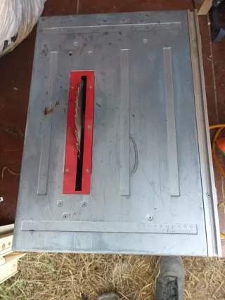 Sierra de mesa para madera