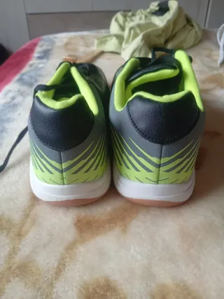 Zapatillas Fútbol Sala Negras y Verdes
