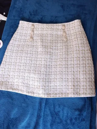 Falda cuadros dorada y blanca