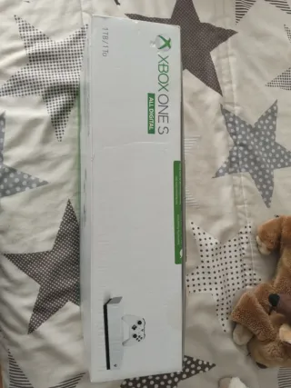 Xbox One S All Digital 1TB Minecraft Fortnite