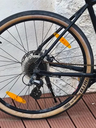 Bicicleta Híbrida Aluminio