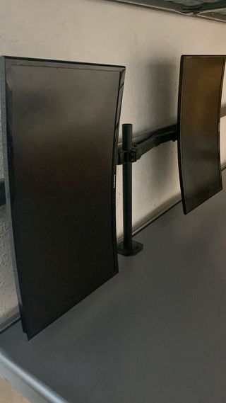 2 Pantallas con Brazo