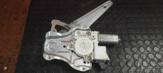 Motor elevalunas trasero derecho 992045100