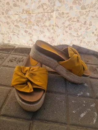 Pack Sandalias beige de cuña para mujer