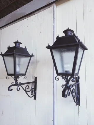 Farol de forja negro  DISPONGO DE DOS UNIDADES