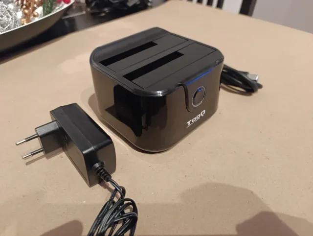 Lector TQQO para Discos Duros 2.5 y 3.5