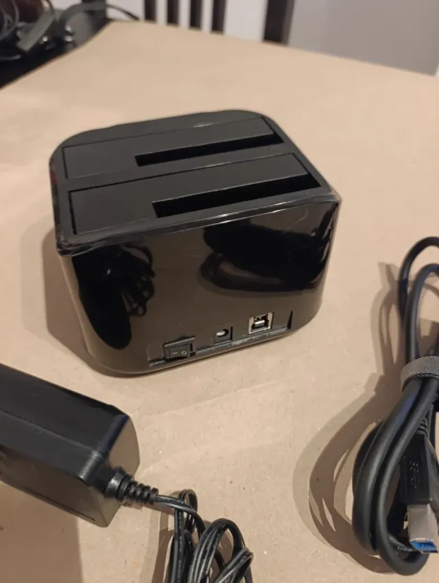 Lector TQQO para Discos Duros 2.5 y 3.5