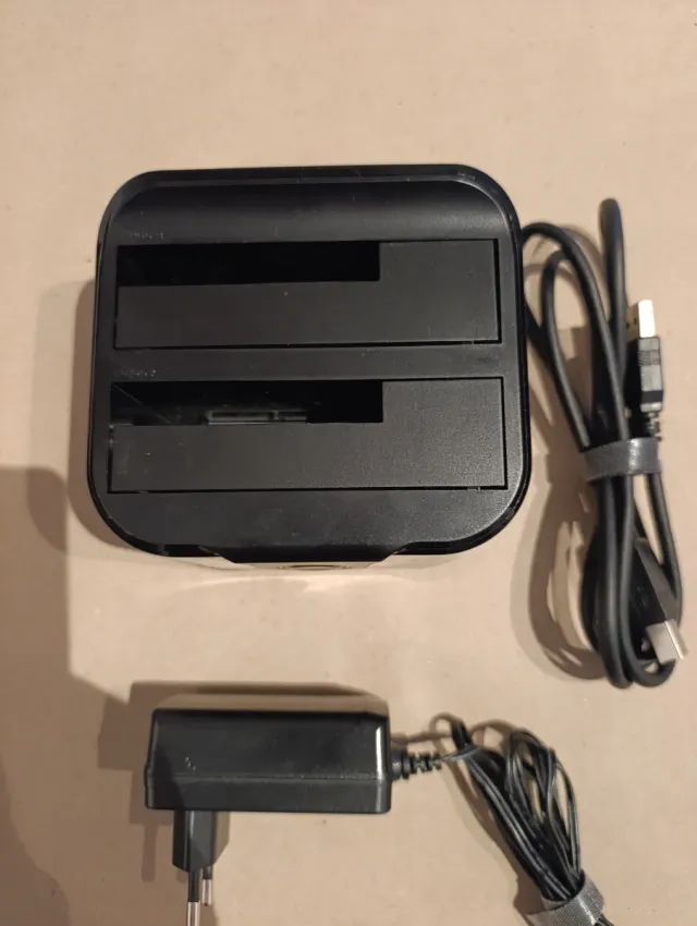 Lector TQQO para Discos Duros 2.5 y 3.5