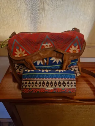 Monedero Desigual estampado