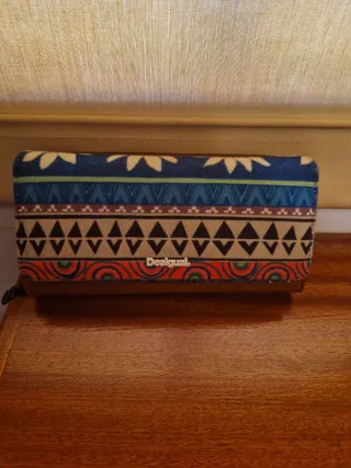 Monedero Desigual estampado