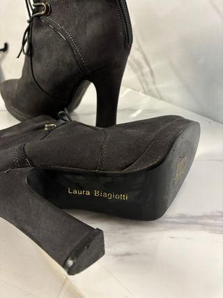 Stivaletti Laura Biagiotti grigio scuro